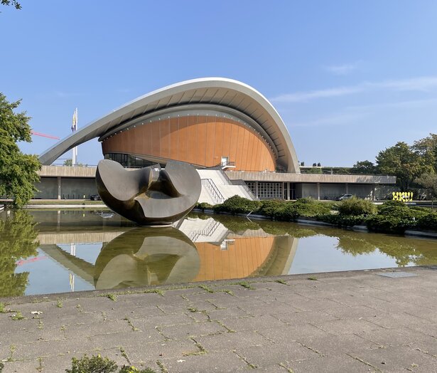Feuchtesperre an Außentreppen, Haus der Kulturen Berlin Feuchtesperre an Außentreppen, Haus der Kulturen Berlin