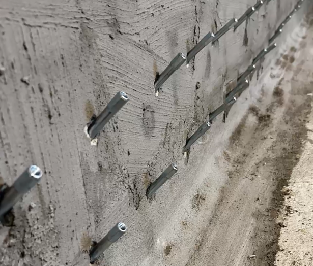 Nachträgliche Horizontalsperre, Boden-Wand Anschlussfuge Nachträgliche Horizontalsperre, Boden-Wand Anschlussfuge