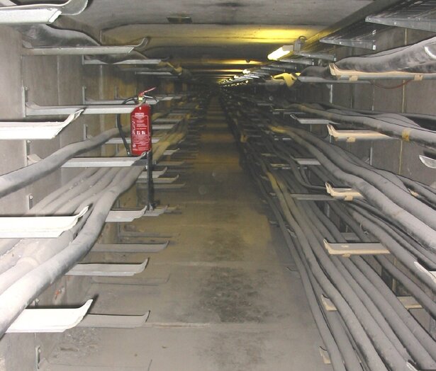 Fugenabdichtung Fertigbetonteile, Versorgungstunnel in Stuttgart Fugenabdichtung Fertigbetonteile, Versorgungstunnel in Stuttgart