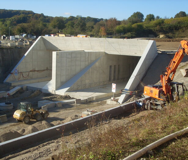 Injektionsarbeiten nach ZTV-ING, Katzenbergtunnel
Injektionsarbeiten nach ZTV-ING, Katzenbergtunnel